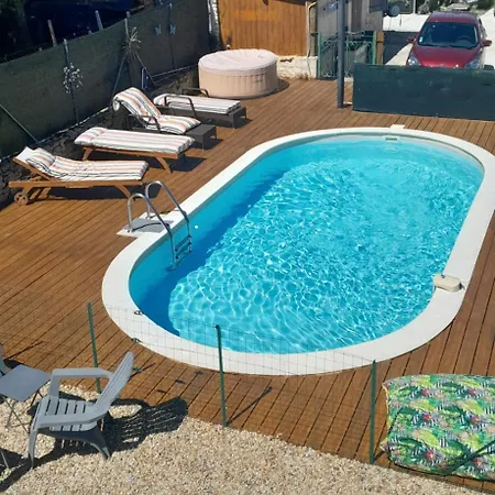 Les Flots De Ma Vie Chambres D Hotes Et Tipi Florence Et Virginie Gossin Barzan Room photo