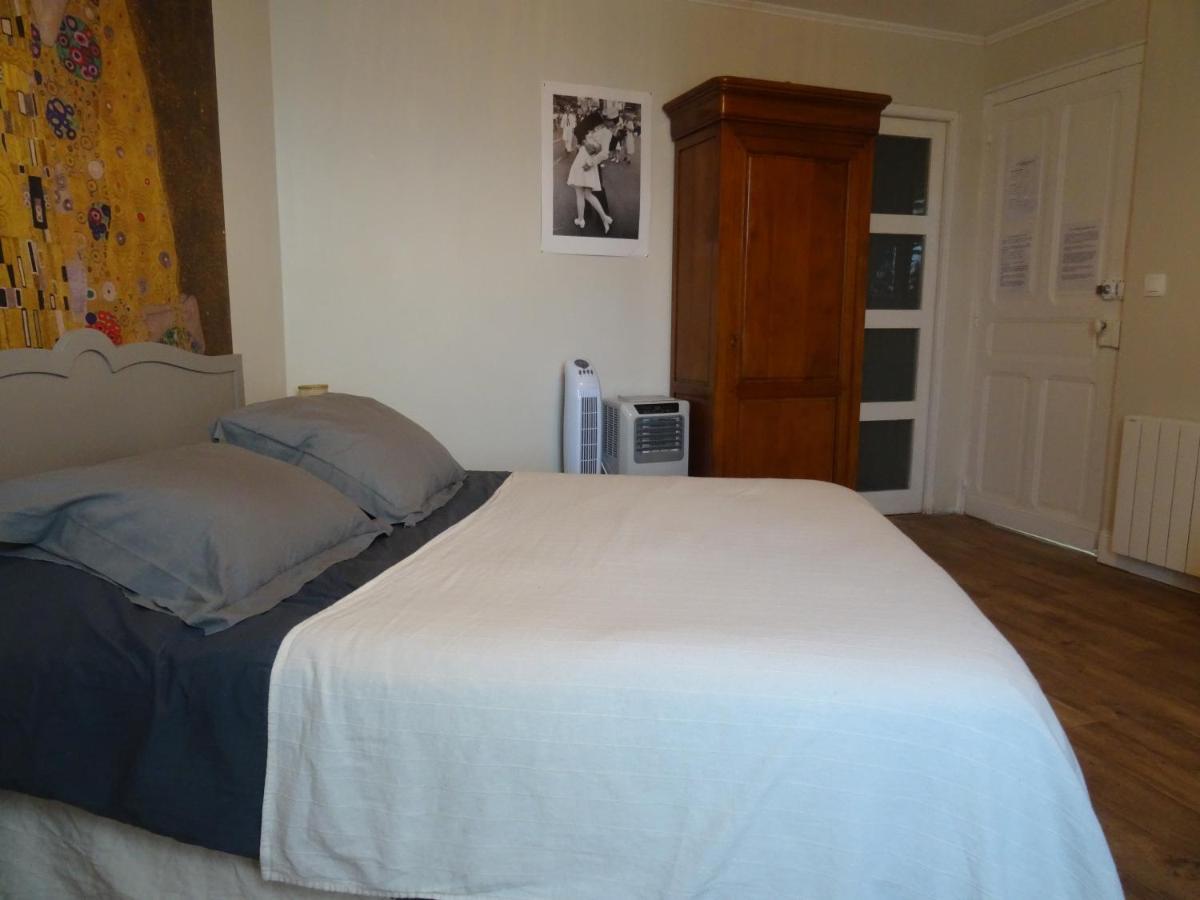 Les Flots De Ma Vie D Hotes Et Tipi Florence Et Virginie Gossin Guest house Barzan