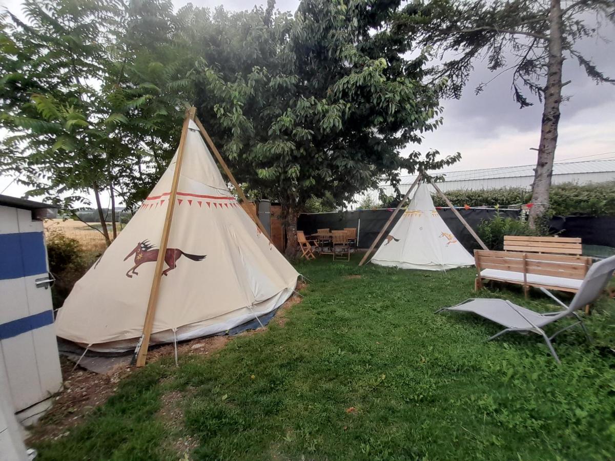 Les Flots De Ma Vie D Hotes Et Tipi Florence Et Virginie Gossin Barzan